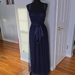 Elegant Navy Blue Evening Gown